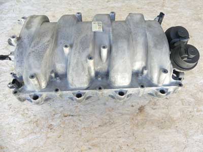 Mercedes Engine Intake Manifold A2731400701 CL550 CLK550 CLS550 E550 GL550 ML550 S550 SL5505